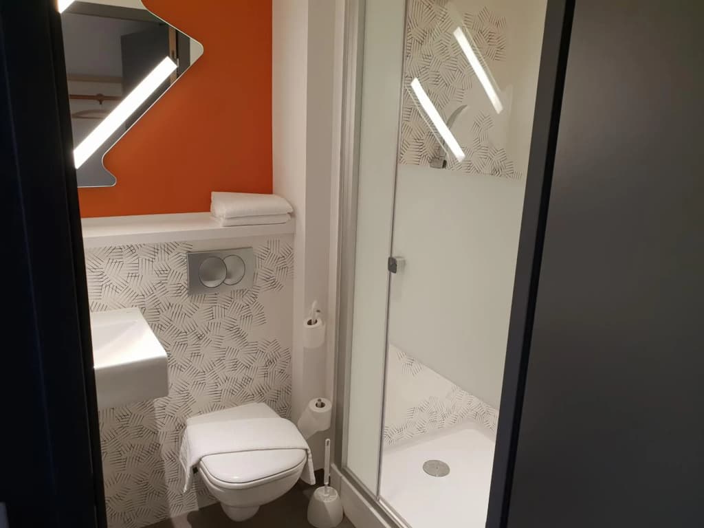 ibis budget Langres - Photo 5