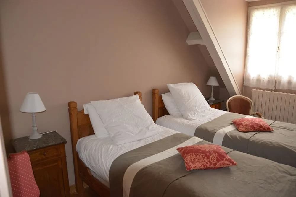 Chambre d'hotes Le Clos de Provins - Photo 2