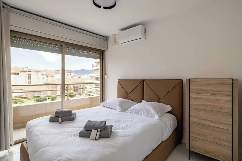 Very Nice Renovated Apartment - Cannes La Bocca - 3br/6p - Photo 4