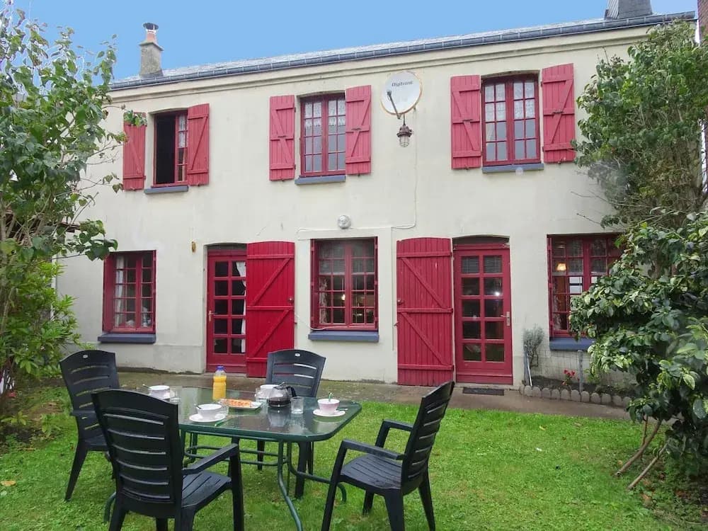 Holiday Home in Etretat Near Beach & Cliffs - Photo 1
