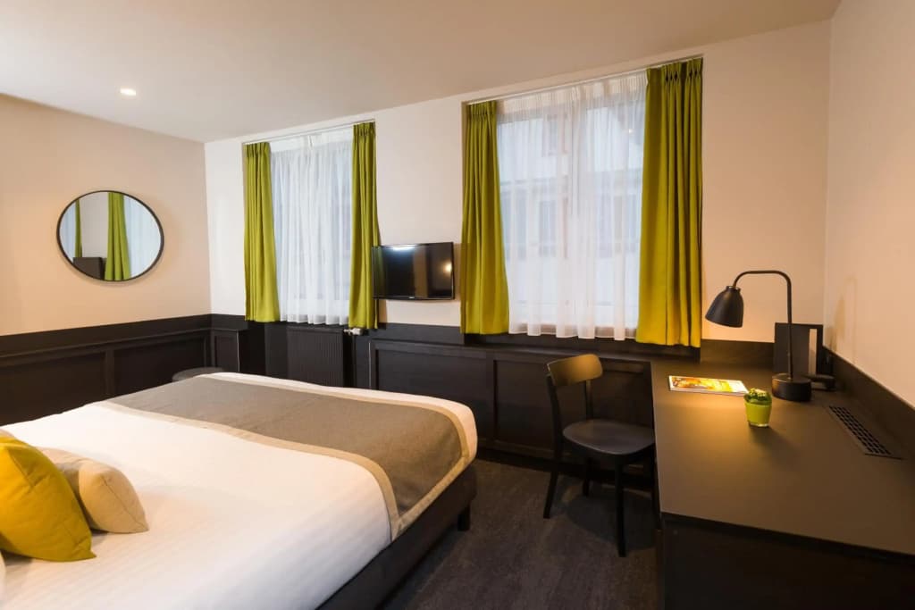 Hotel Du Dragon - Photo 3