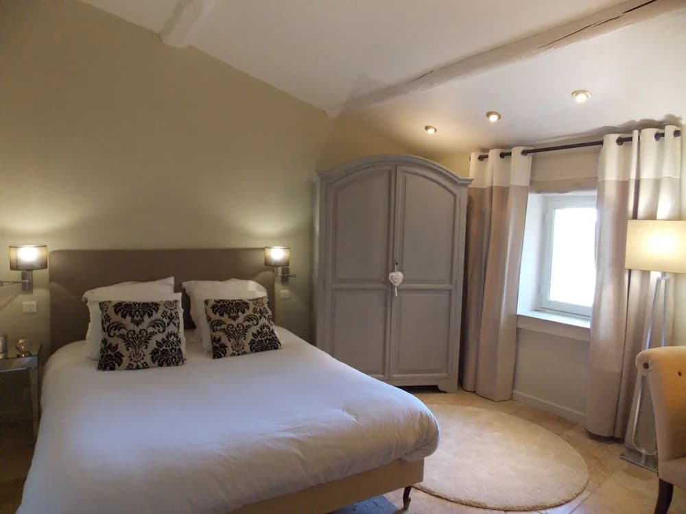 Hostellerie le Roy Soleil - Photo 4