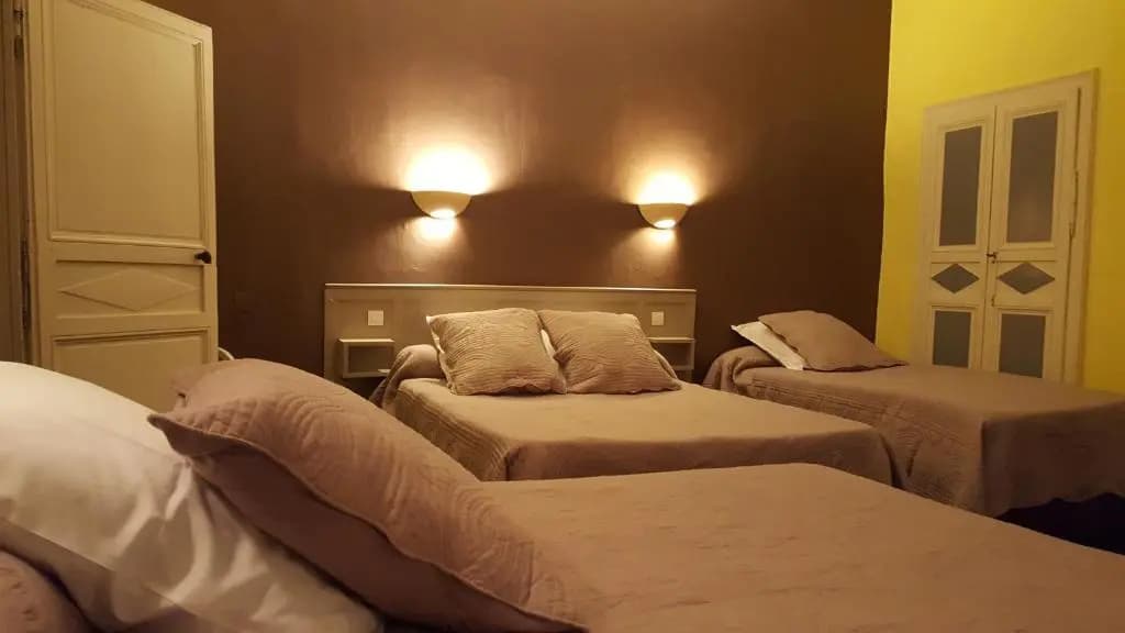 Hotel Ronsin - Photo 4