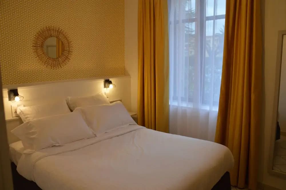 Hotel Castellamar - Photo 4