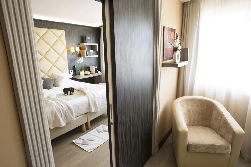 Best Western Plus Cannes Riviera & Spa - Photo 4