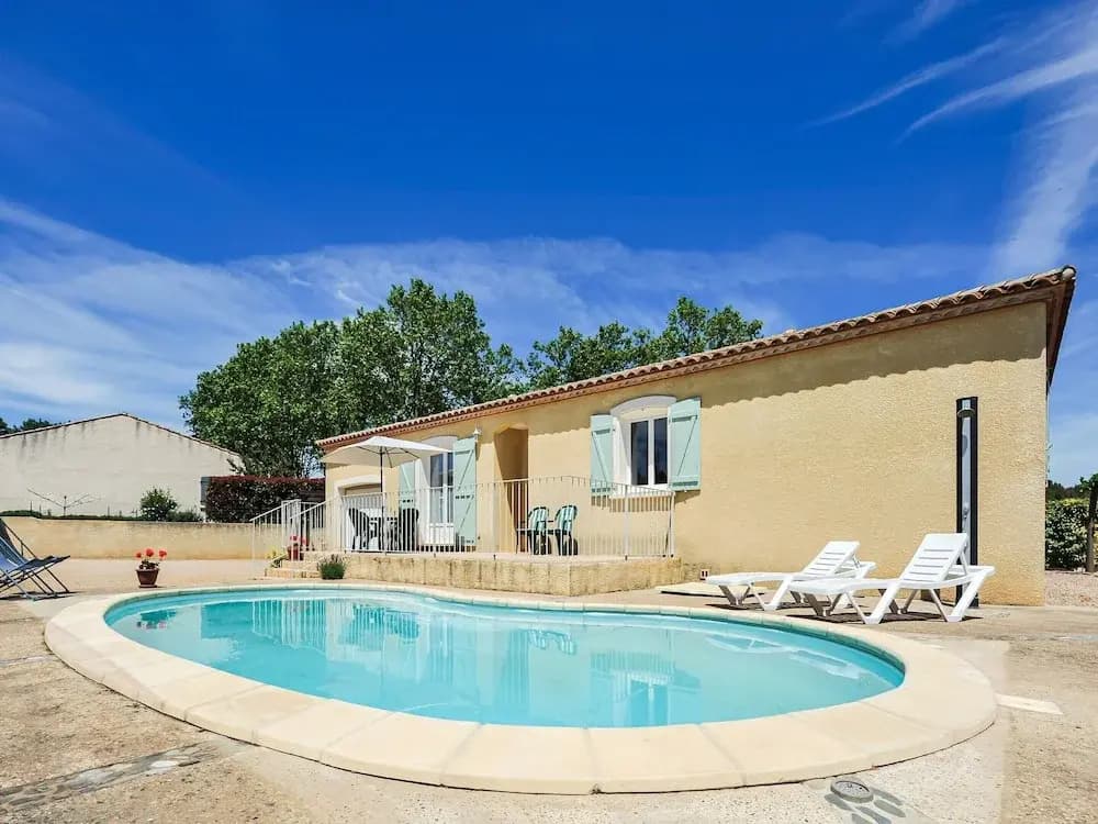 Spacious Holiday Home in Aigues Vives - Photo 1