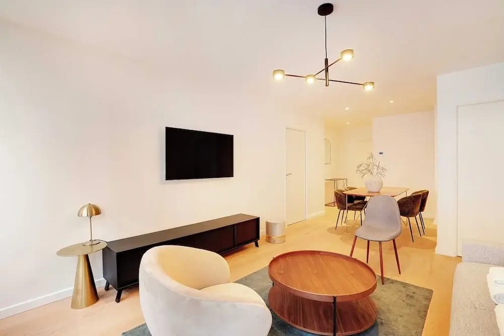 Sleek Apartment in Levallois-perret - Photo 2