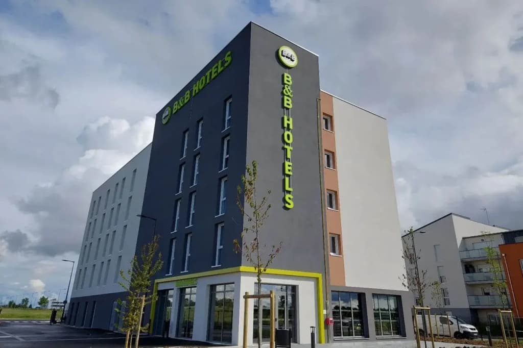B&B Hotel Orléans Saran - Photo 1