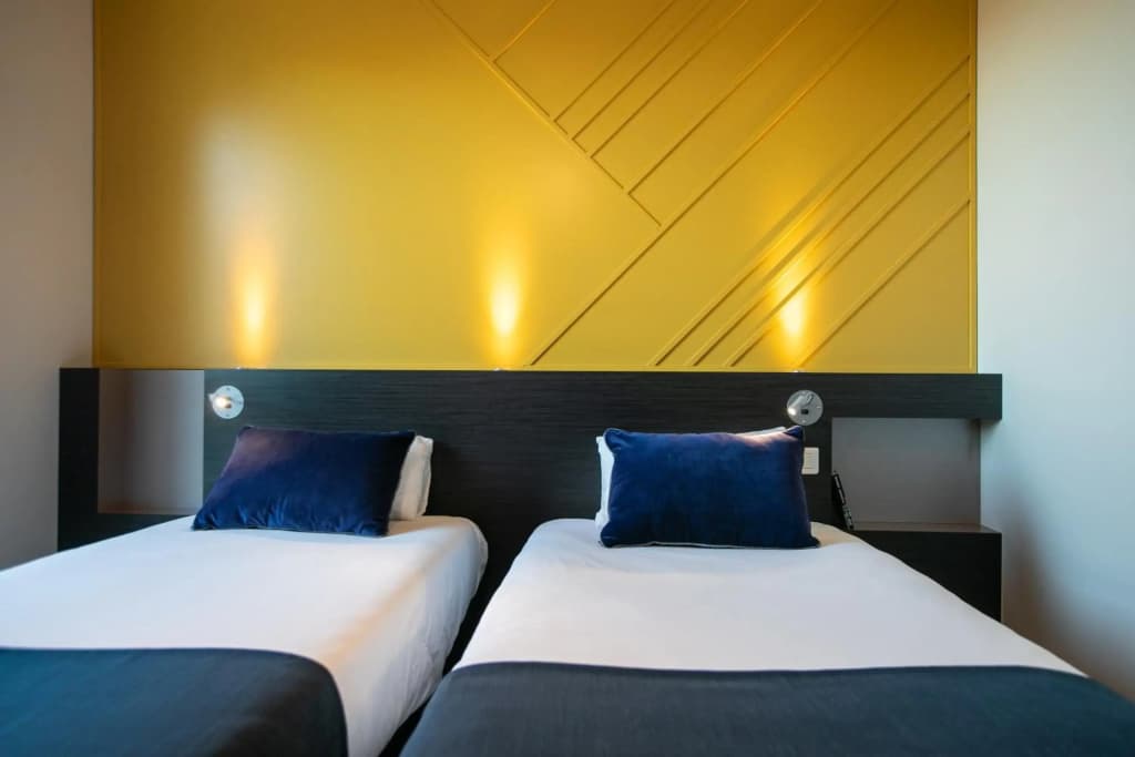 Hotel restaurant Saint James, The originals Boutique - Photo 5