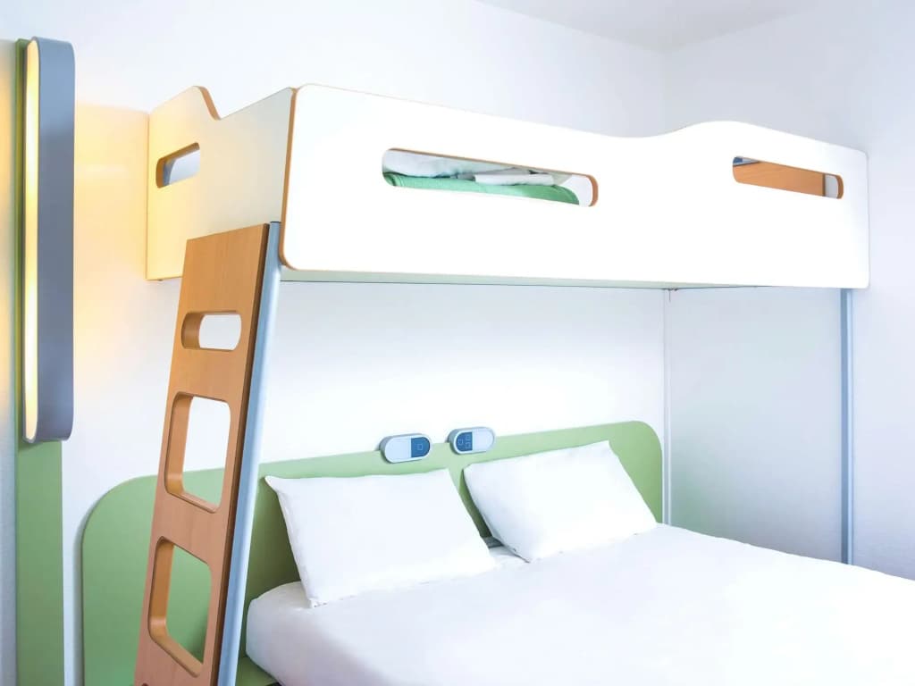 ibis Budget Caen Mondeville - Photo 2
