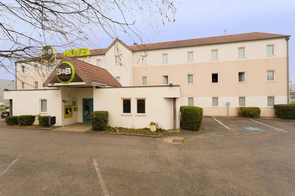 B&B HOTEL Nancy Laxou Zénith - Photo 1