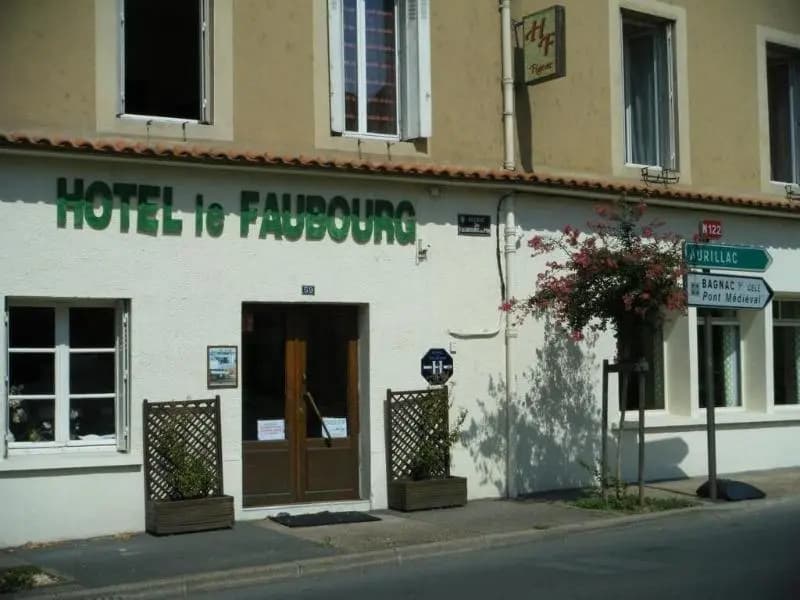 Le Faubourg - Photo 1