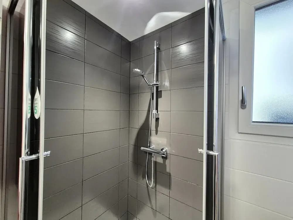 Pretty Ground Floor Flat, Beach 800 m - Miniature 5