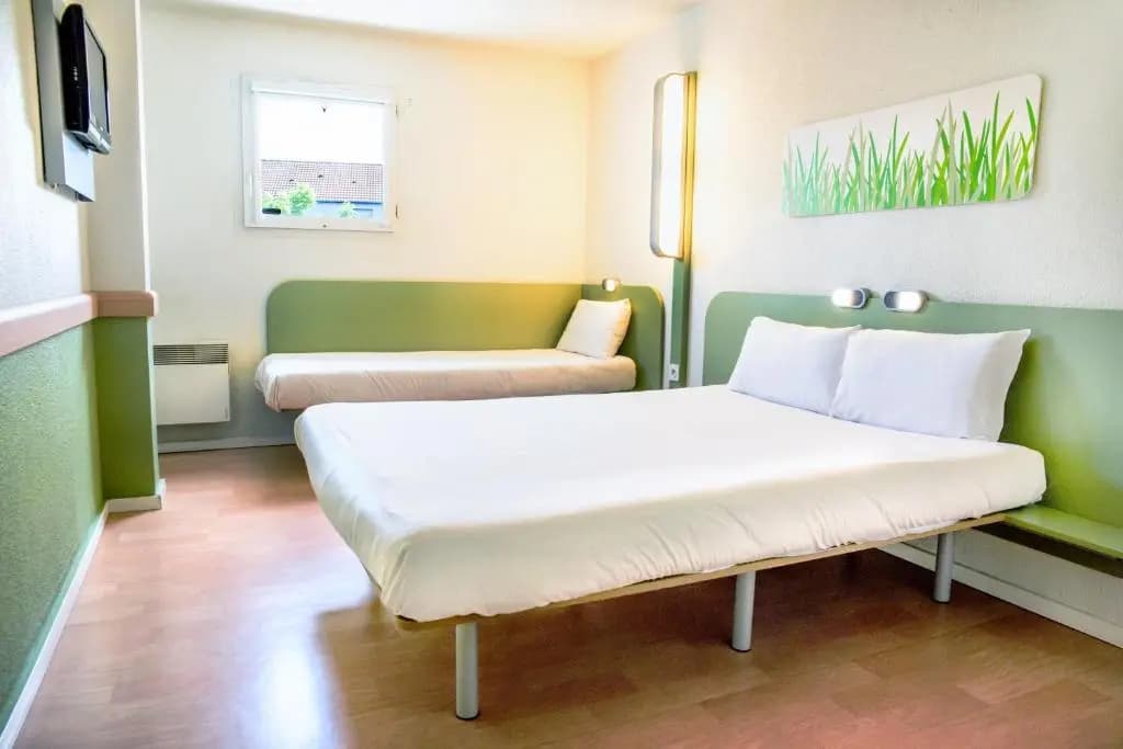ibis budget Valenciennes Petite Forêt - Miniature 6