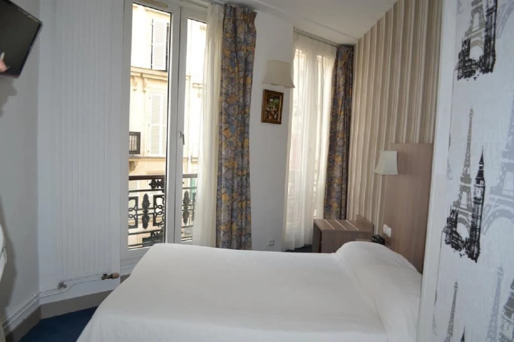 Hotel Royal Bergere - Photo 5