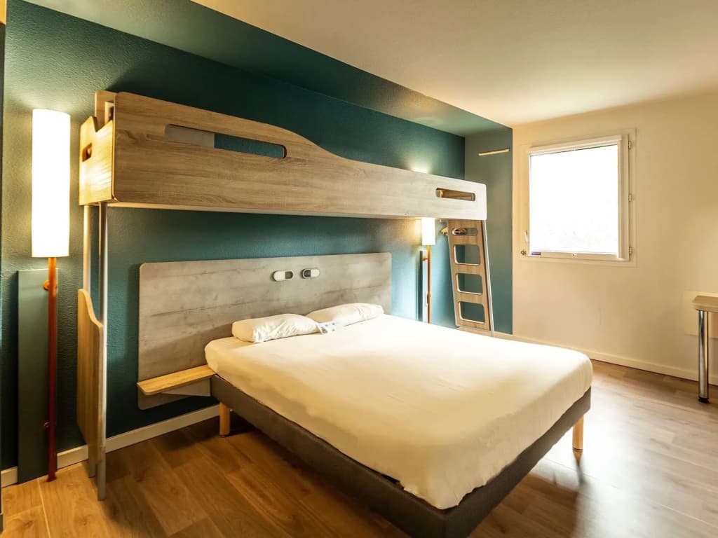 ibis budget Pertuis Portes du Luberon - Miniature 6