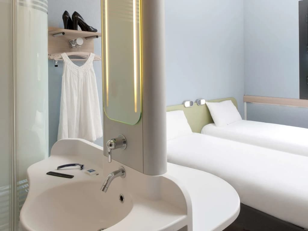 ibis budget Montceau-les-Mines - Photo 3