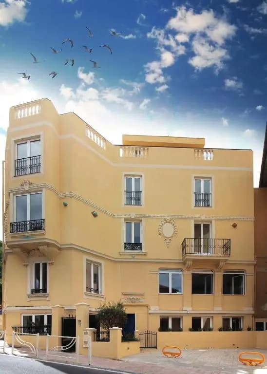 RAVISSANT STUDIO RENOVÉ 150m DE MONACO - Photo 1