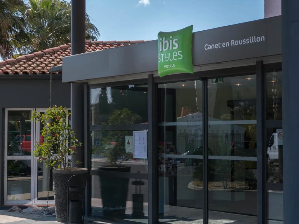 ibis Styles Perpignan Canet-en-Roussillon - Photo 1