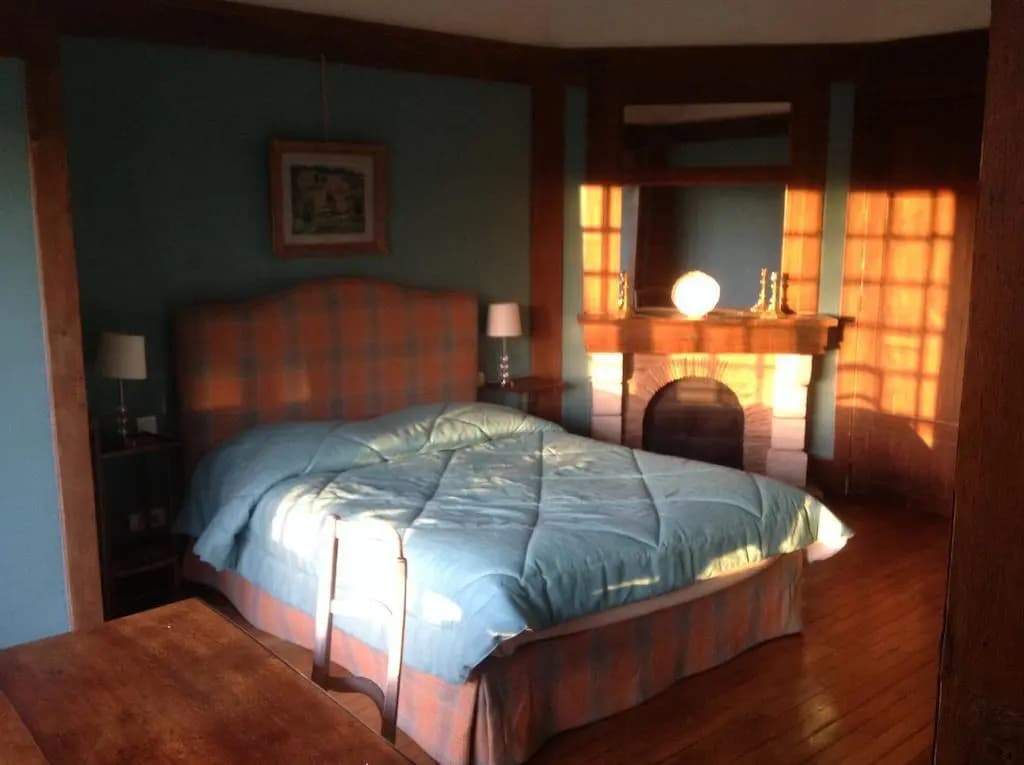 Chambres d'Hôtes Le Manoir de Beaumarchais - Photo 3