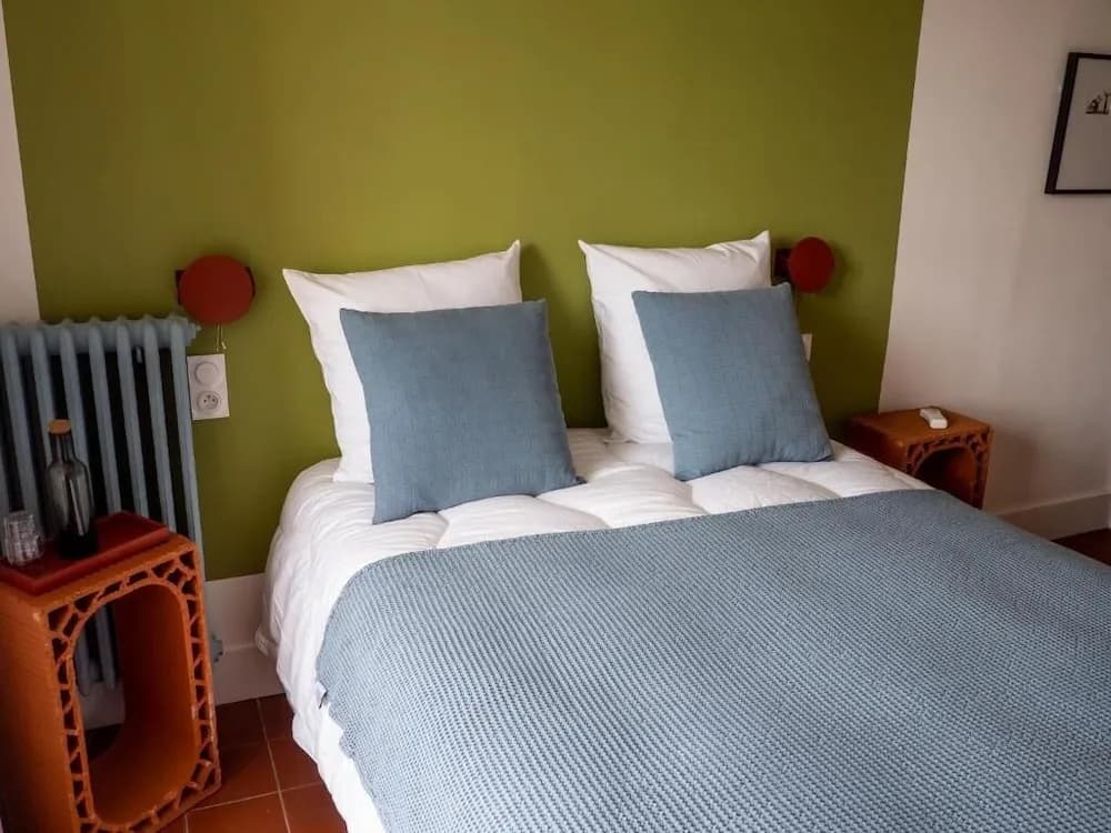 Hôtel Voltaire - Photo 1