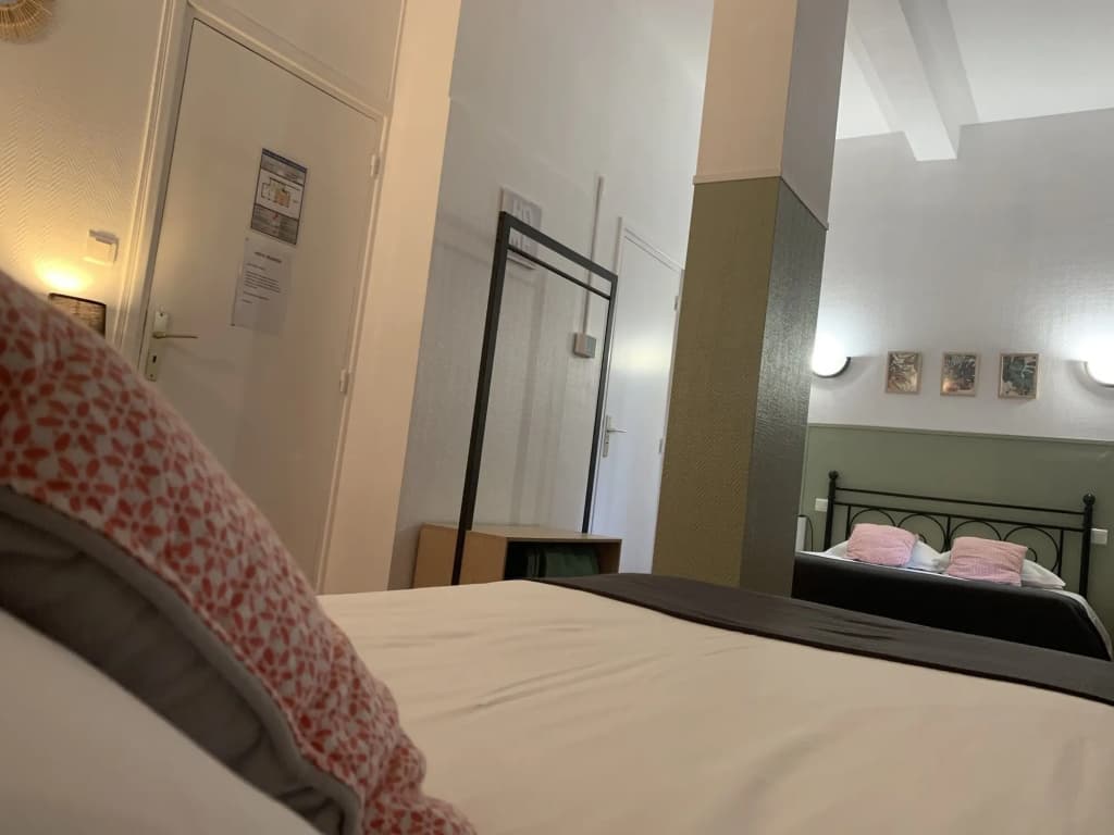 Hôtel Trianon - Photo 5