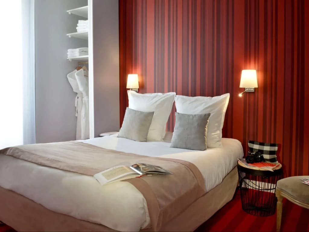 Logis Hotel Restaurant Les 3 Rois - Miniature 6