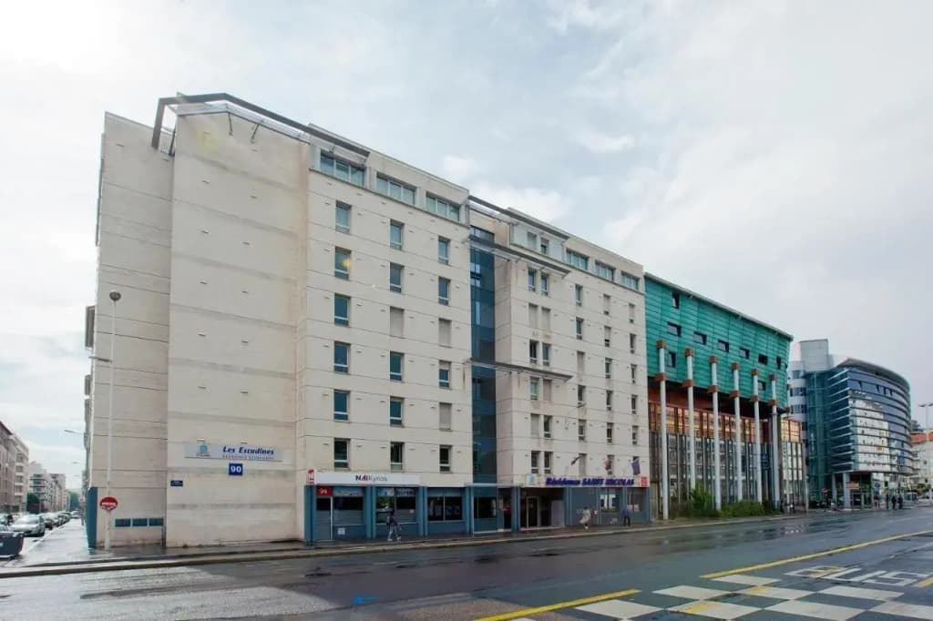 Séjours & Affaires Lyon Saint-Nicolas - Photo 3