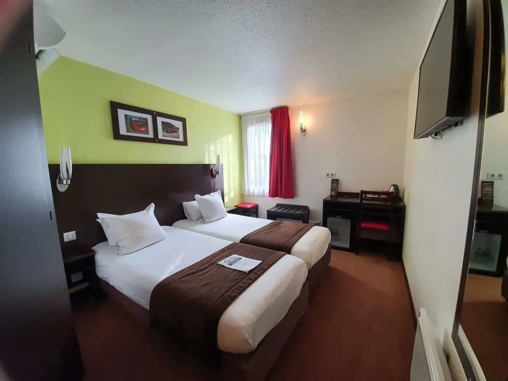 Enzo Hotels Cannes Ecluse by Kyriad Direct - Photo 5
