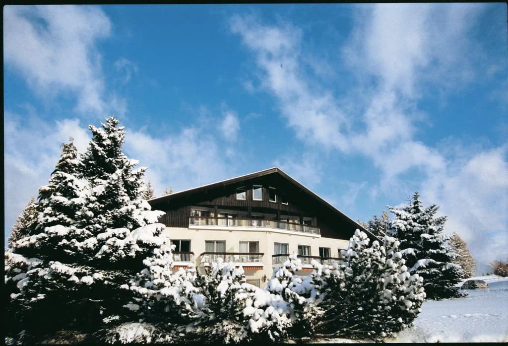 Hôtel les Buttes - Miniature 6