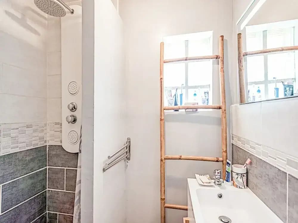 Holiday Home in Orange With Private Pool - Miniature 7