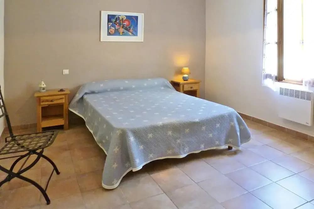 Menerbes Home With Private Pool - Photo 1