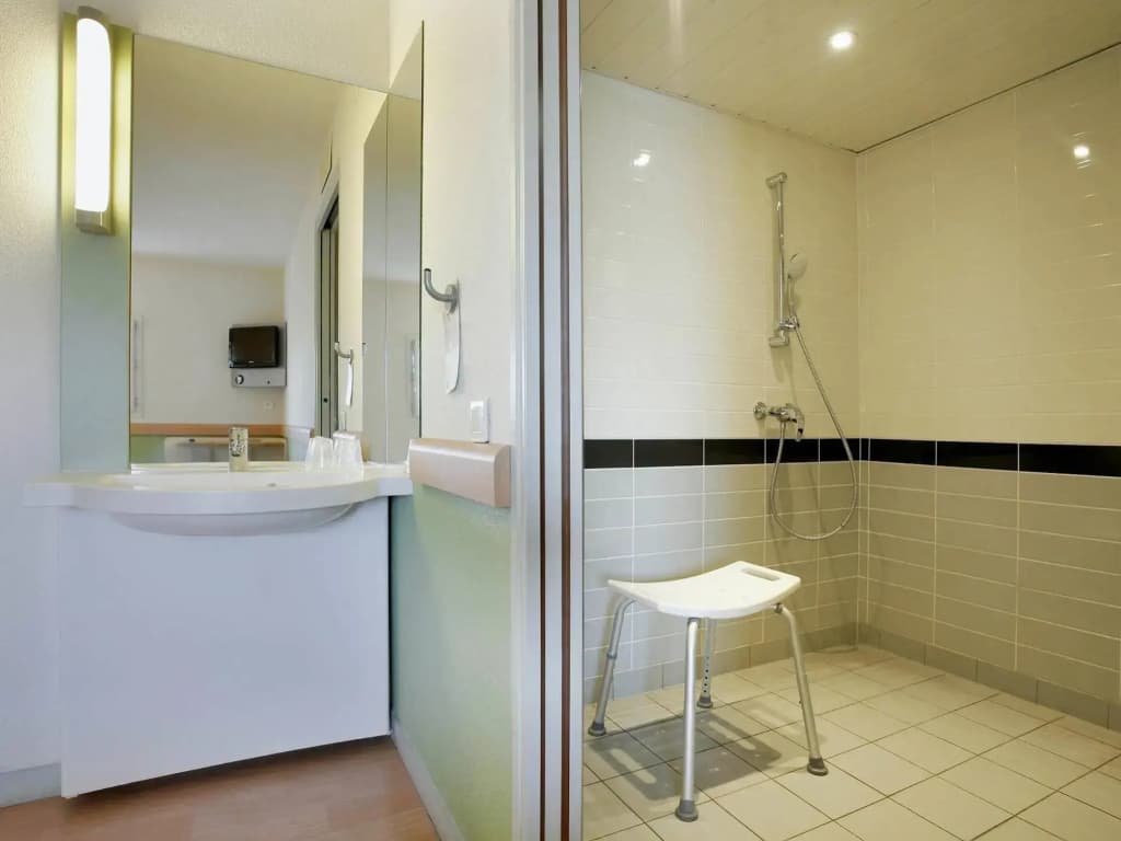 ibis budget Villemomble - Miniature 8