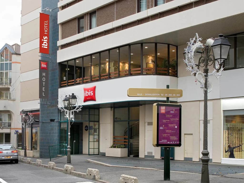 ibis Paris Pont De Suresnes - Photo 1