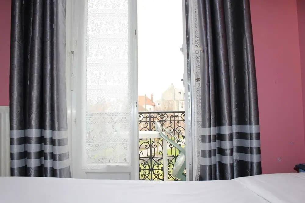 Le Voltaire - Miniature 3