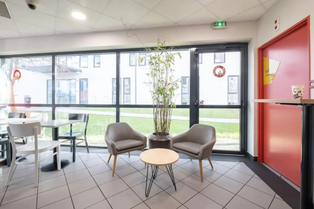 B&B HOTEL LILLE Tourcoing Centre - Miniature 7