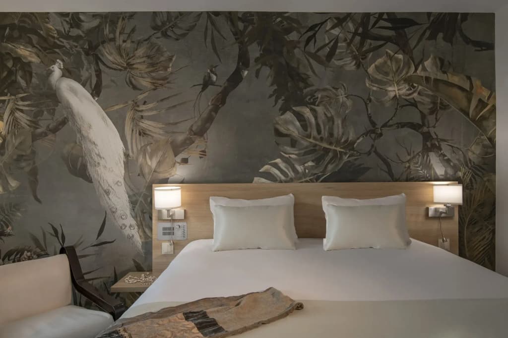 Hotel Chambord - Photo 4