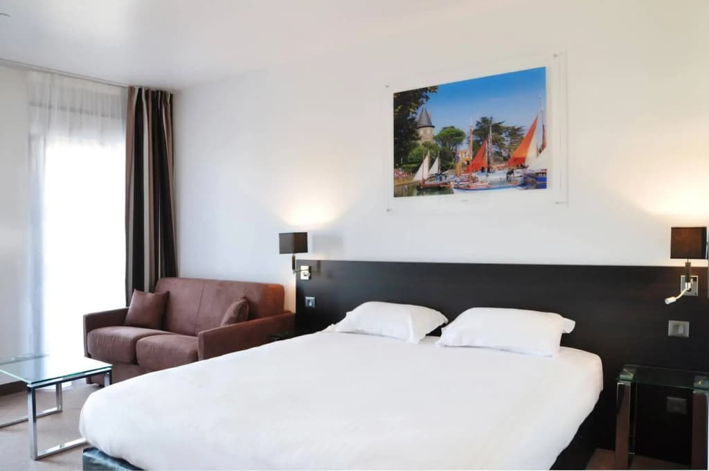 Golden Tulip Pornic Suites - Photo 4
