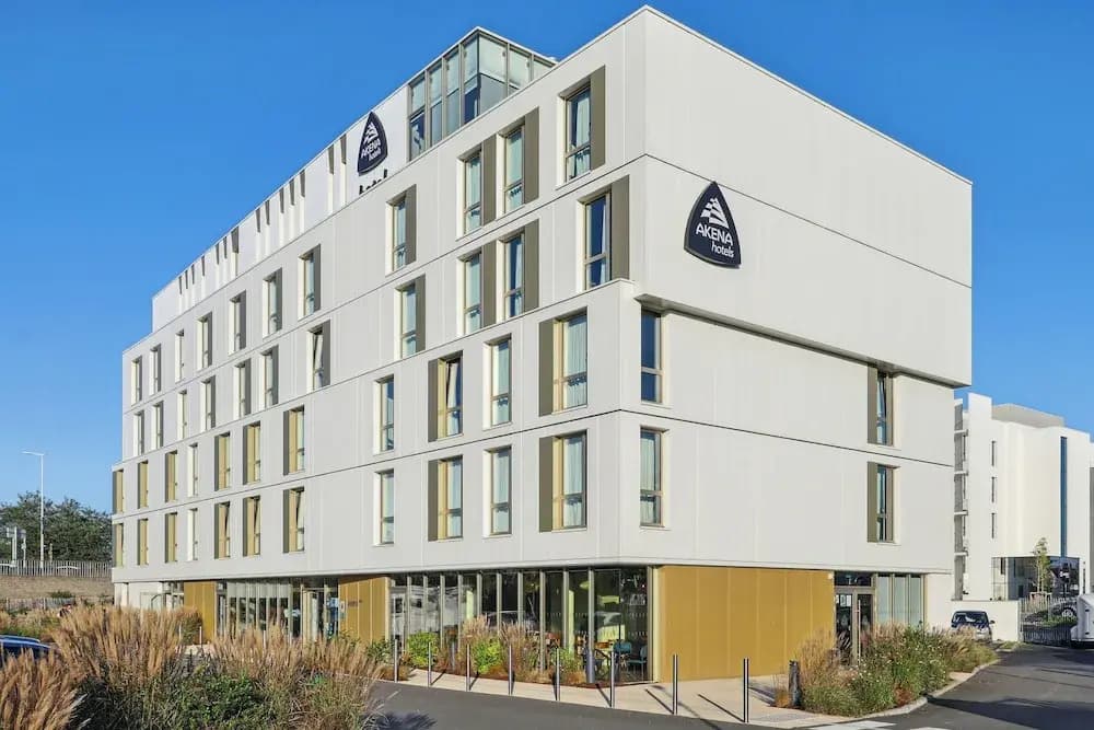 Hotel Akena Nantes Reze Aeroport - Photo 1