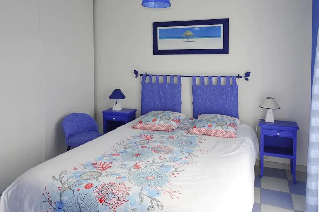 Holiday Home in Le Guilvinec Near Sandy Beach - Miniature 4