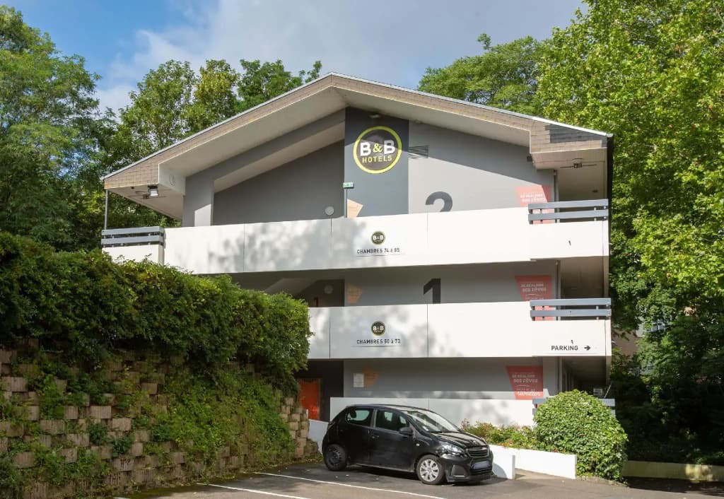 B&B Hotel Louveciennes - Photo 1