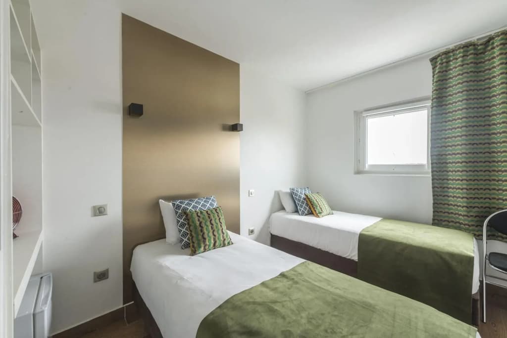 Hotel Zola 45 Bezons La Defense - Photo 1
