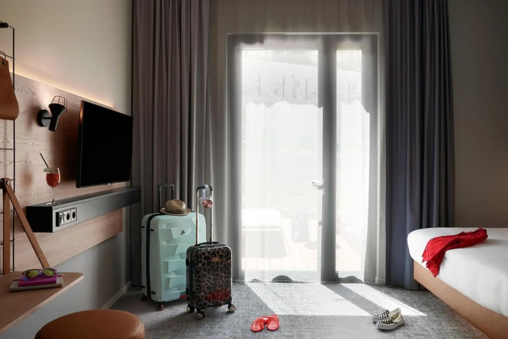 Moxy Sophia Antipolis - Photo 3