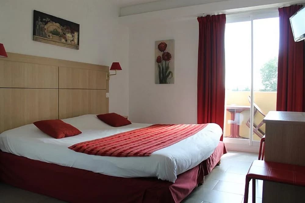 Hotel les Névons - Miniature 7