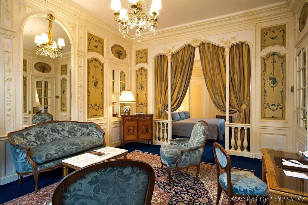 Hotel Raphael - Photo 4