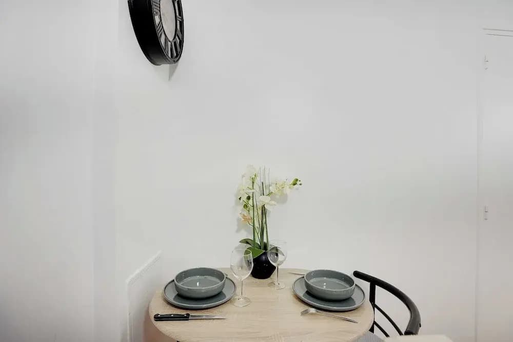 Intimate Apartment - 1br/2p - Saint-ambroise - Photo 1