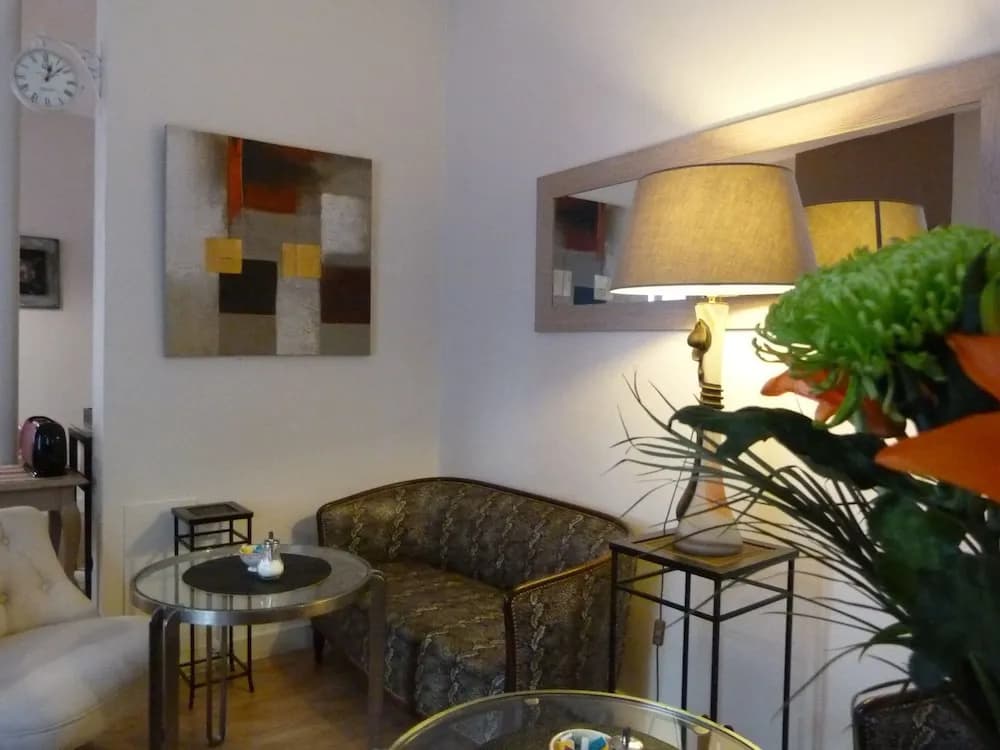 Hôtel Le Bretagne - Photo 2