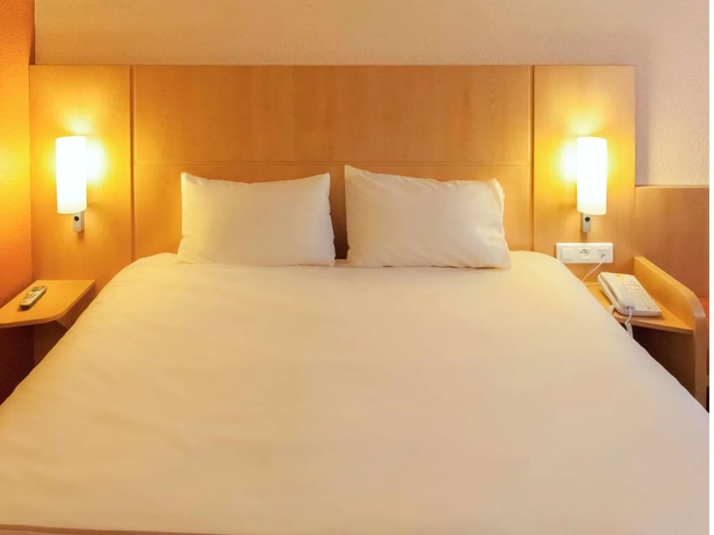 ibis Alencon - Photo 5