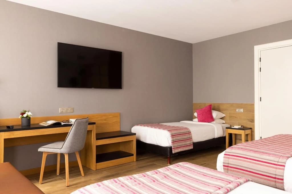 Hotel Bristol - Photo 3
