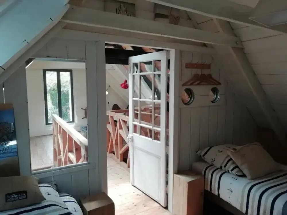 Stay Near Pointe du Raz & Beach - Miniature 4